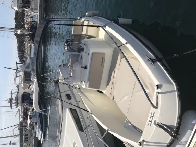 Quicksilver Activ 555 Open in Fréjus on SamBoat