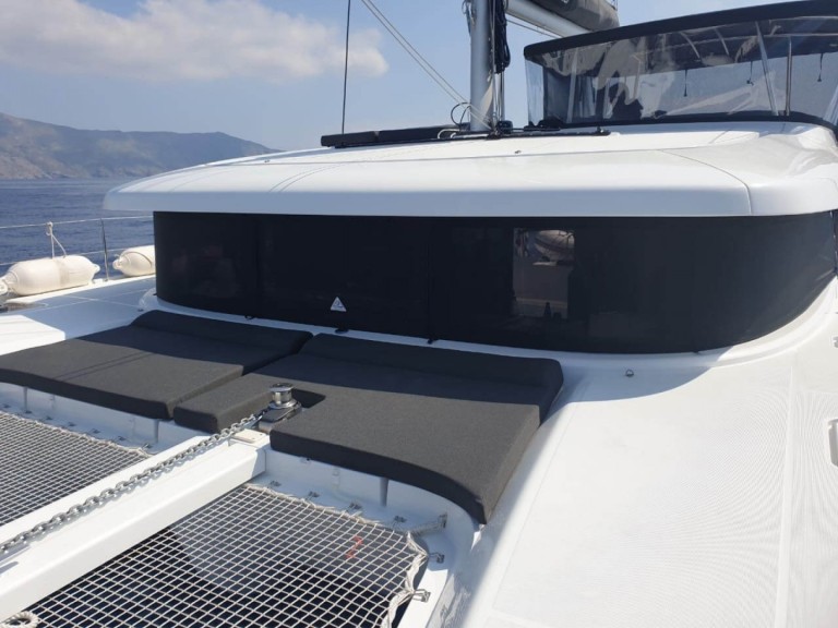 Yacht charter Lávrio cheap Lagoon 42