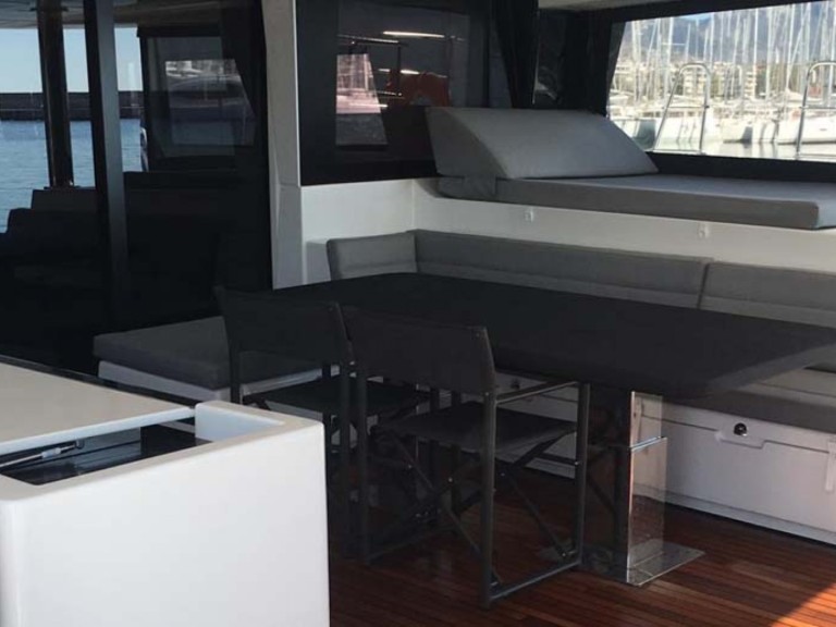 Catamaran rental with or without captain Lagoon Lávrio