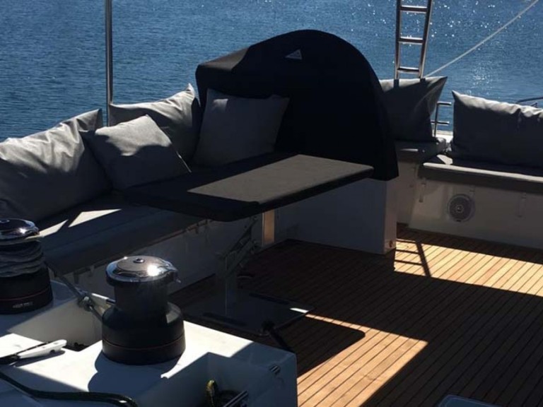 Catamaran for rent Lávrio at the best price