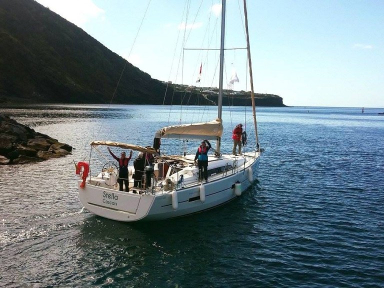 Boat rental Dufour Dufour 410 Grand Large in Horta on Samboat