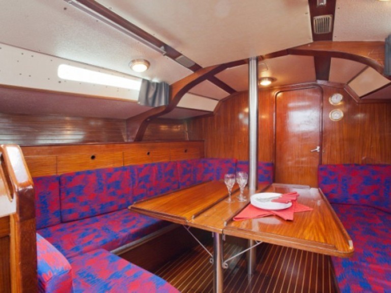 Sailboat rental with or without captain Gibert Marine Diélette