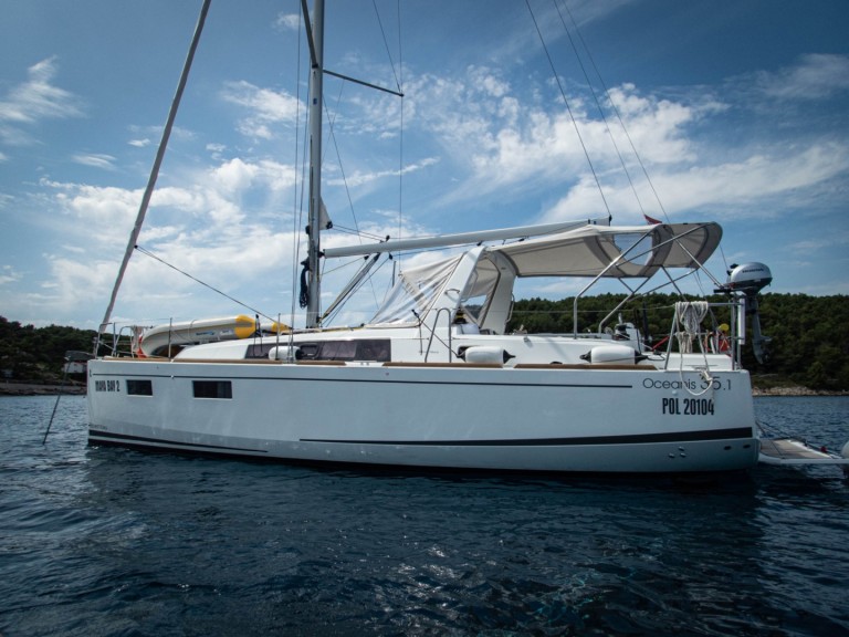Yacht charter Split cheap Oceanis 35.1