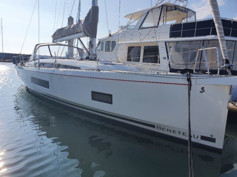Rent a Bénéteau Oceanis 46.1 Procida