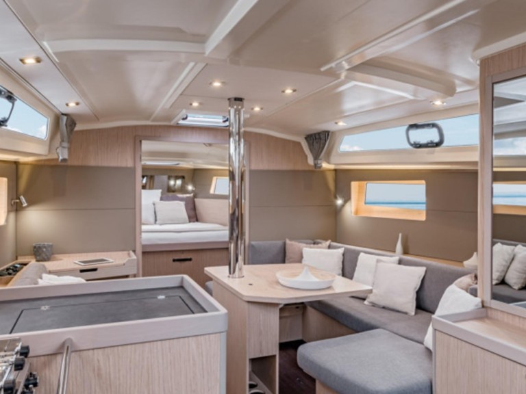 Boat rental Bénéteau Oceanis 40.1 in Castiglioncello on Samboat