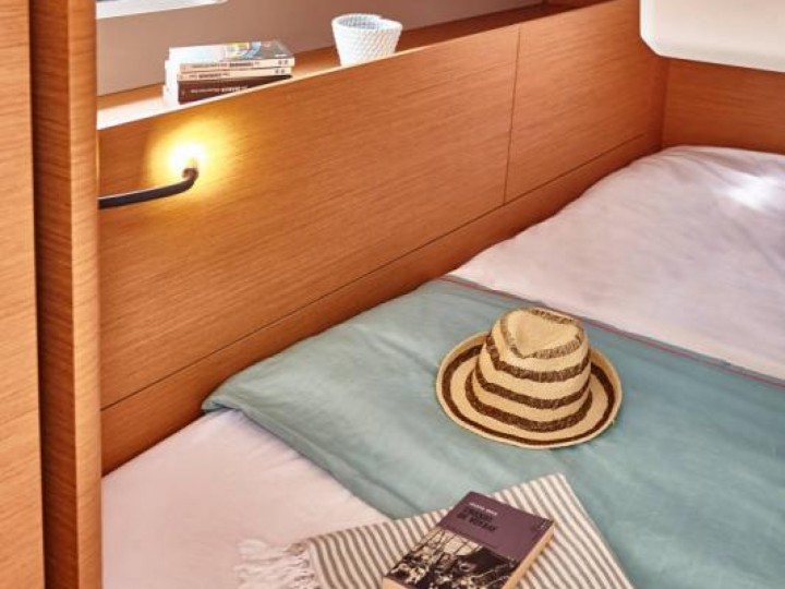 Yacht charter Olbia cheap Sun Odyssey 440