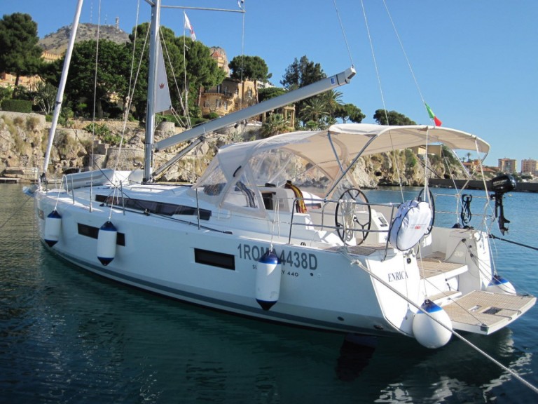 Bareboat Rental Sailboat Jeanneau with a boat licence