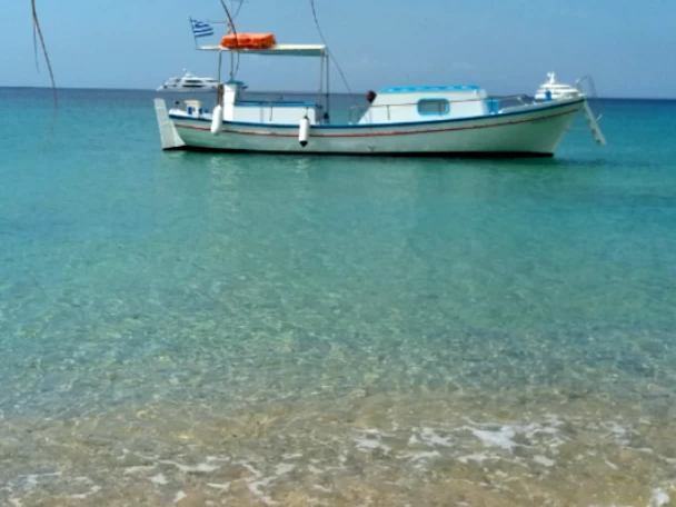 Rent a Traditional Traditional Ornos