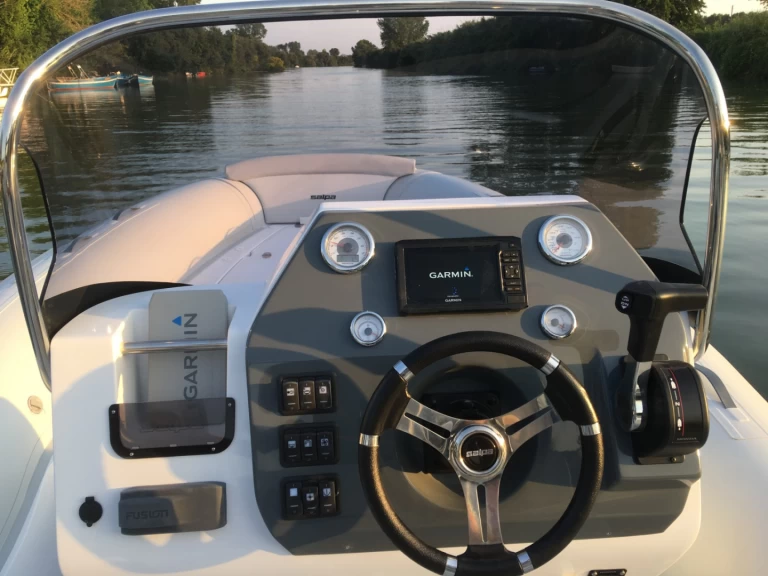 RIB rental in Roses - Salpa Salpa Soleil 23