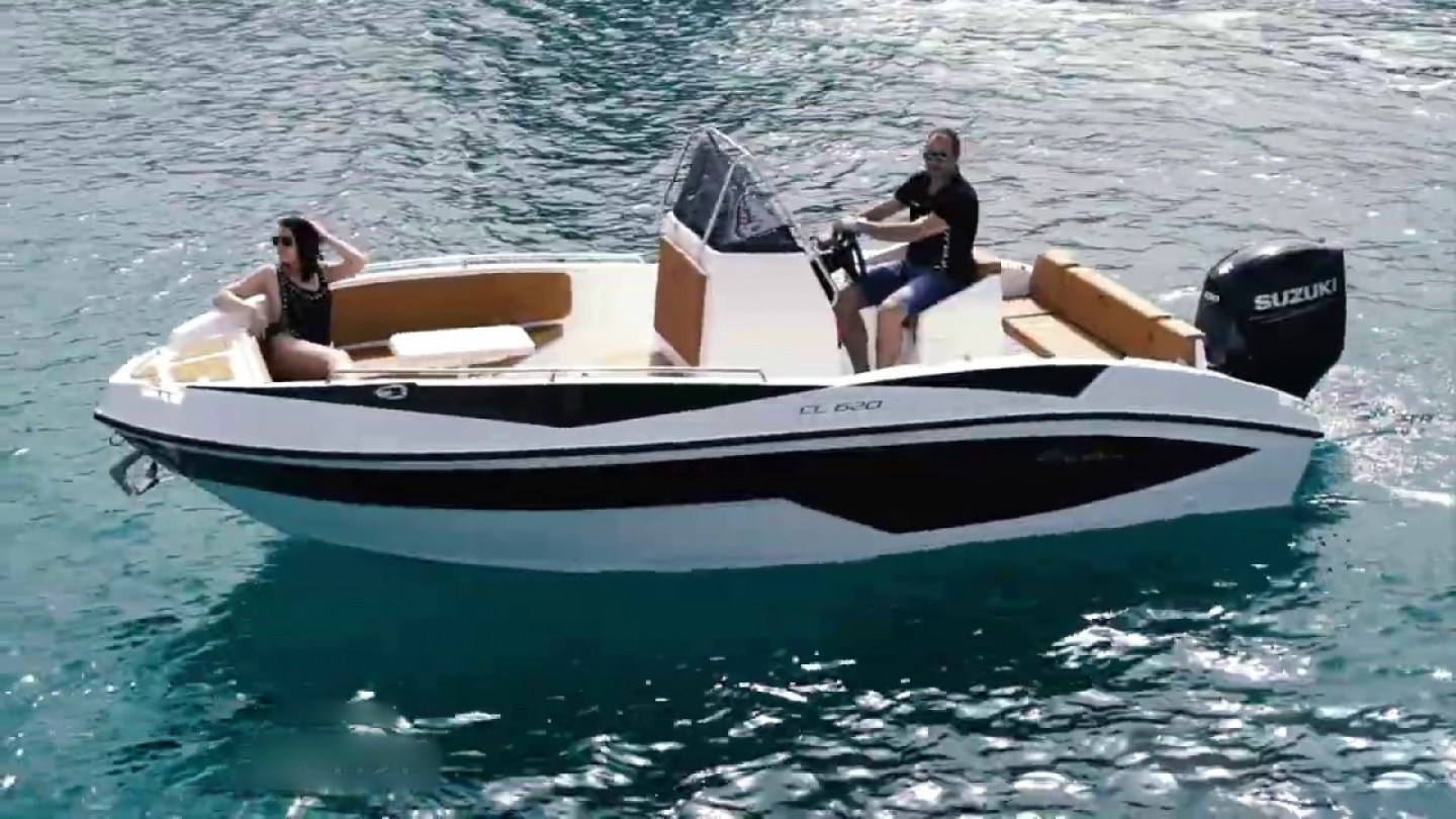 Rent a Motorboat Nireus CL620 in Benalmadena (NIREUS II) | SamBoat