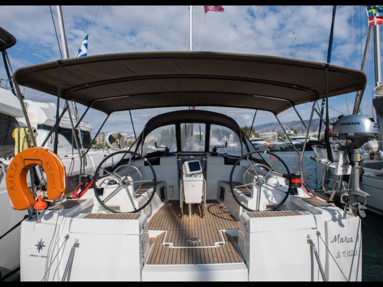 Sailboat rental with or without captain Jeanneau Alimos