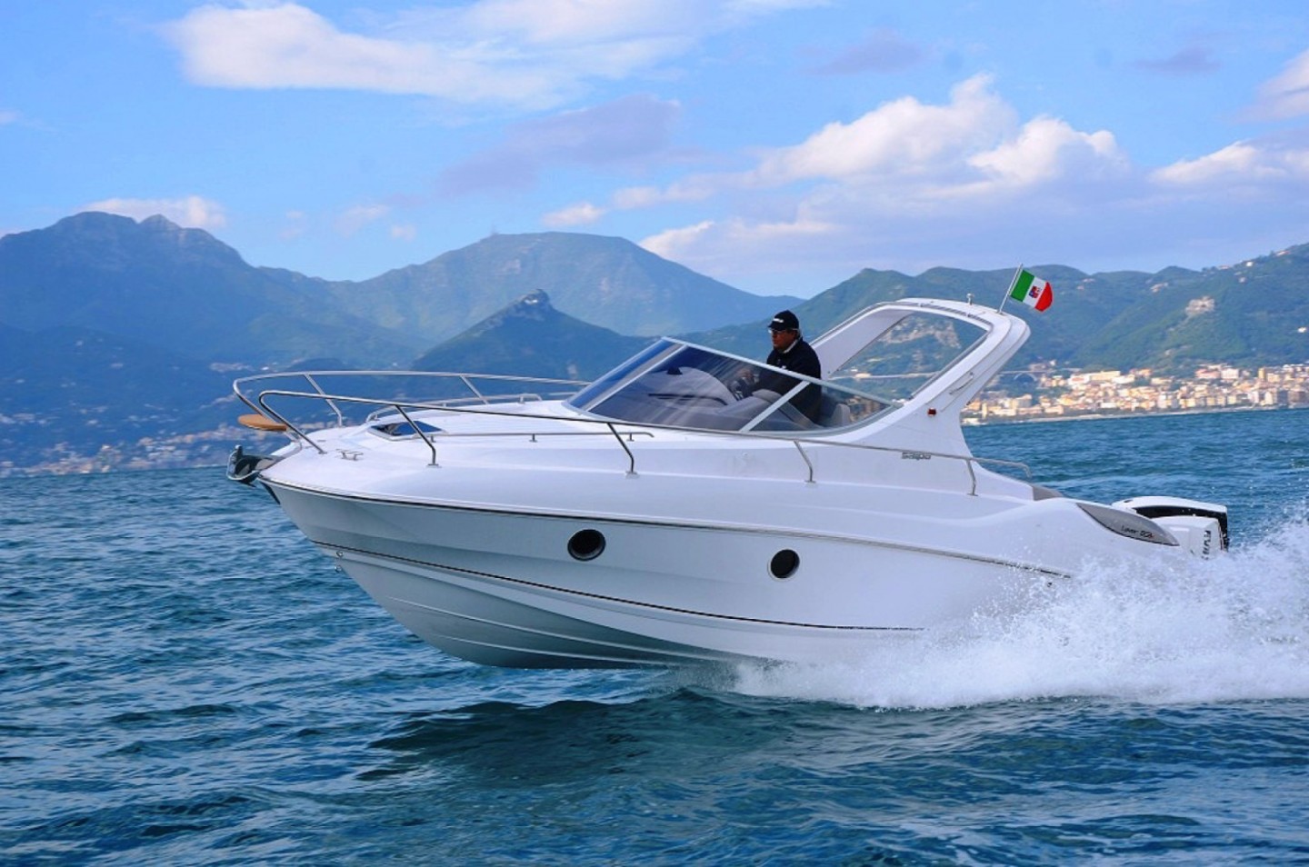 Rent a Motorboat Salpa Laver 23X in Ičići | SamBoat Rent a Motorboat Salpa Laver 23X in Ičići | SamBoat