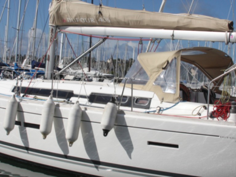 Yacht charter La Trinité-sur-Mer cheap dufour 405