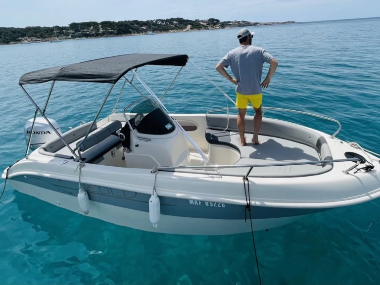 Motorboat rental with or without captain Eolo Bandol