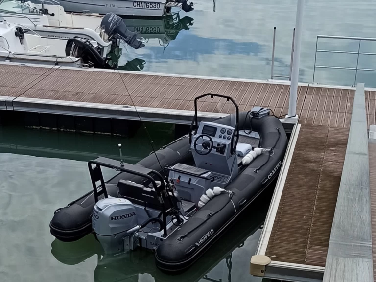 Boat rental Highfield Patrol 540 in Le Havre on Samboat