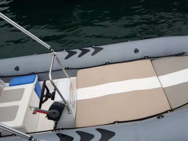 Boat rental Zodiac Pro 500 Black Limited in La Savina on Samboat