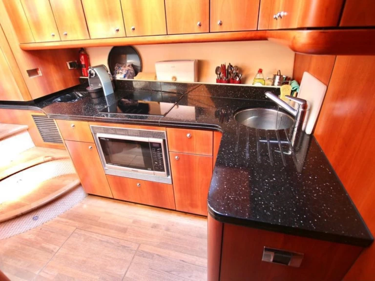 Bareboat Rental Luxury Yacht Sunseeker with a boat licence