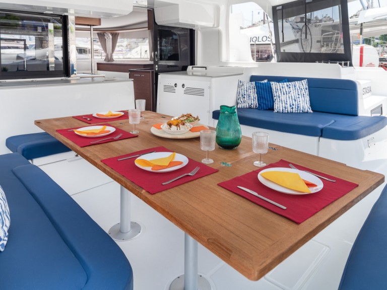 Catamaran rental in Piraeus - Lagoon Lagoon 46