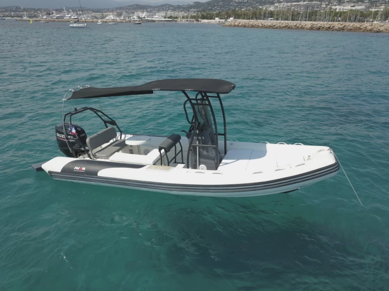 Avon GT in Cannes on SamBoat
