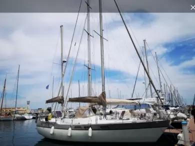 Wauquiez Amphora charter bareboat or captained in  Sète