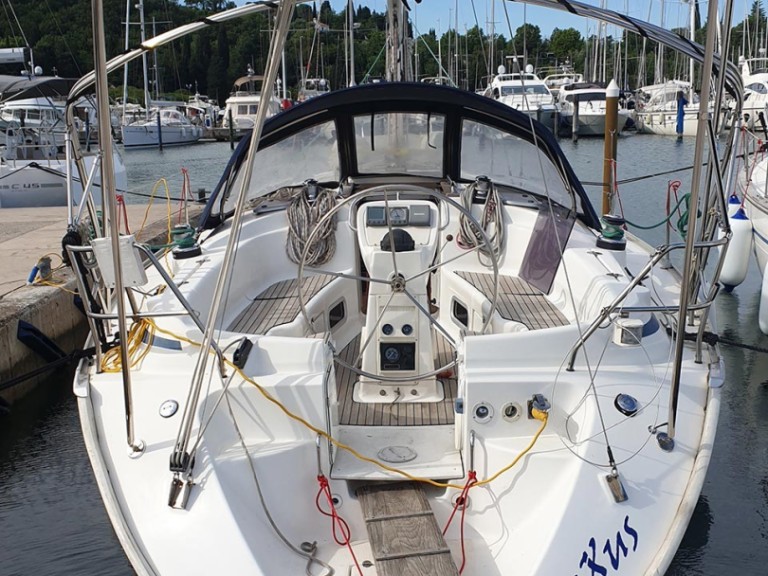 Sailboat for rent Portorož at the best price