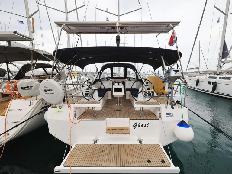 Boat rental Bavaria Bavaria C38 in Biograd na Moru on Samboat