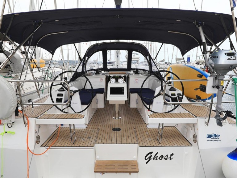 Bareboat Rental Sailboat Bavaria with a boat licence