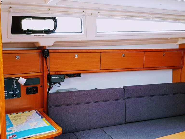 Bareboat Rental Sailboat Bavaria with a boat licence