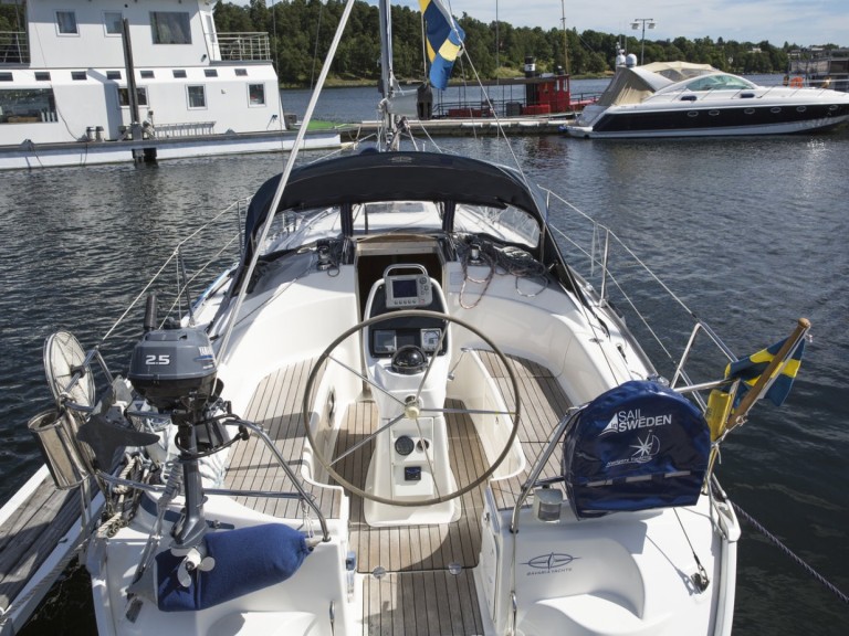 Rent a Bavaria Bavaria 30 Cruiser Lidingö
