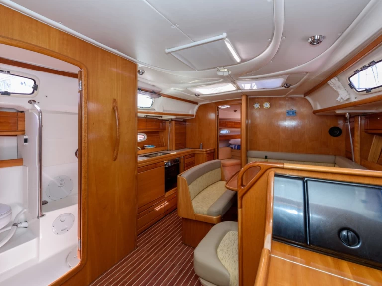 Yacht charter Trogir cheap Bavaria 39 Cruiser