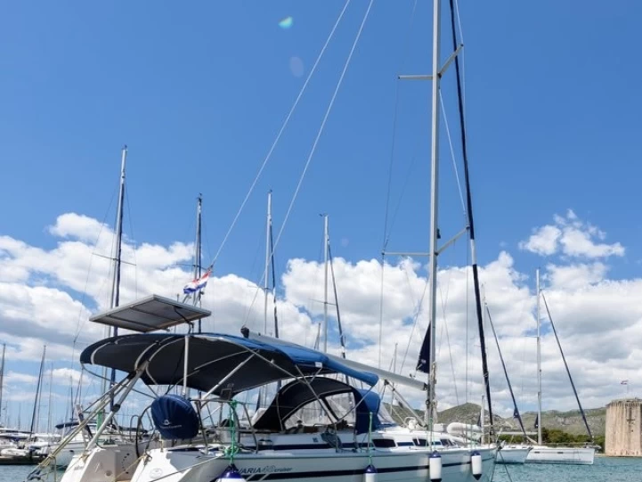 Boat rental Bavaria Bavaria 40 Cruiser in Trogir on Samboat
