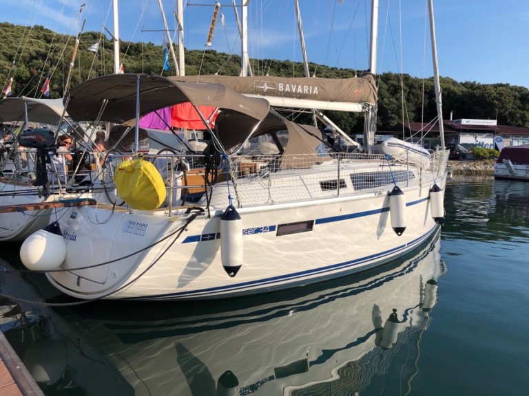 Bareboat Rental Sailboat Bavaria with a boat licence
