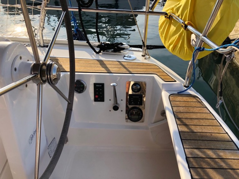 Bavaria Cruiser 34 charter bareboat or captained in  Pula