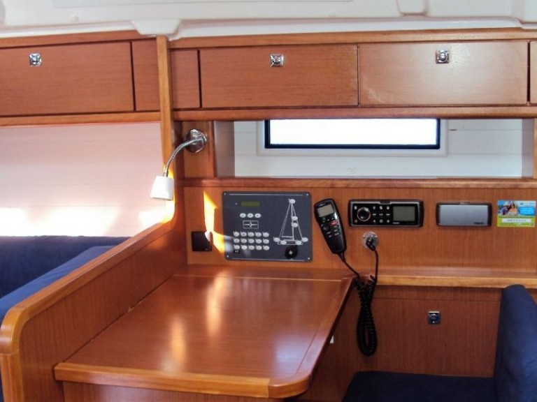 Sailboat rental in Pula - Bavaria Cruiser 41