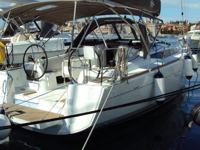 Yacht charter Pula cheap Sun Odyssey 349