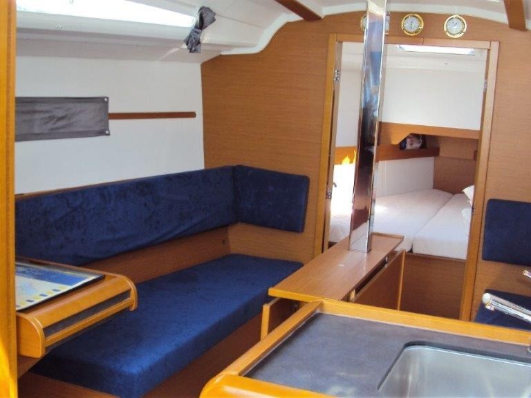 Sailboat for rent Pula at the best price