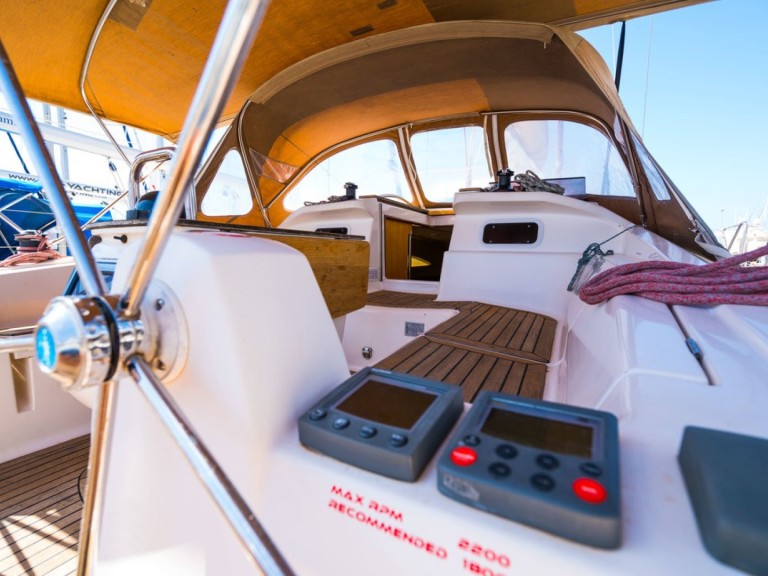 Sailboat rental with or without captain Elan Biograd na Moru