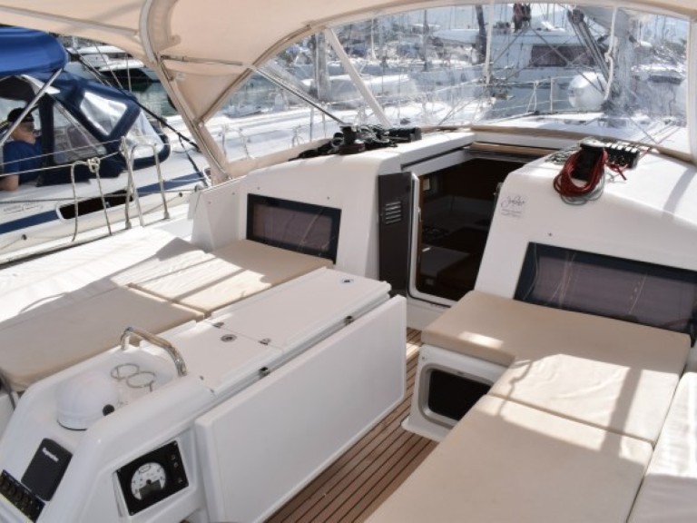 Sailboat for rent Kaštela at the best price