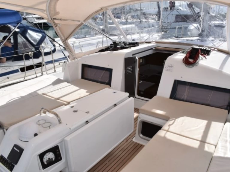 Sailboat for rent Kaštela at the best price