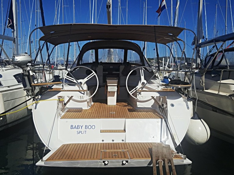 Rent a Elan Impression 45 Novi Vinodolski