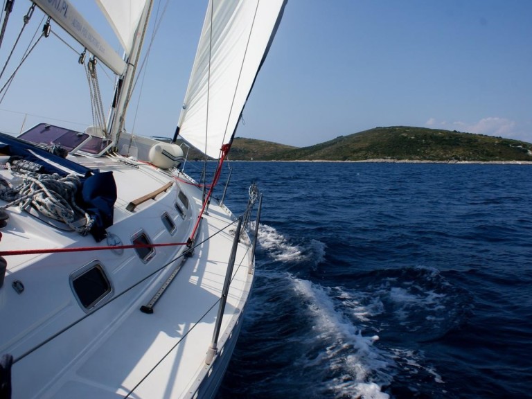 Dufour Dufour 45 Classic in Zadar on SamBoat