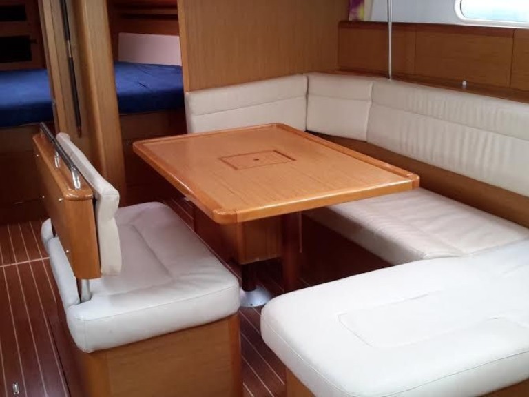 Yacht charter Alimos cheap Sun Odyssey 44i