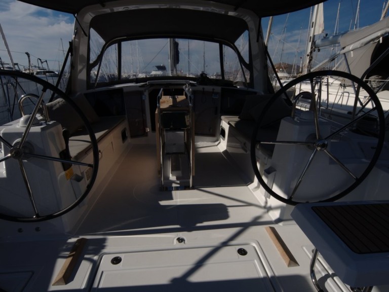 Rent a Bénéteau Oceanis 41.1 Göcek