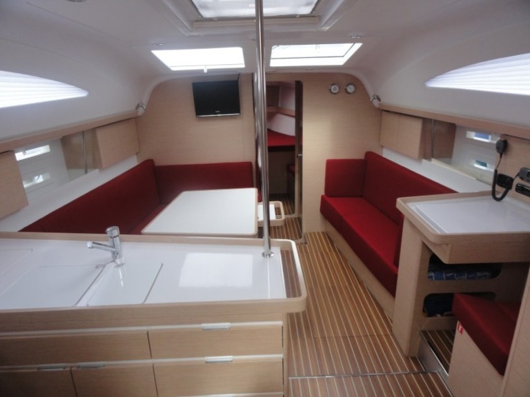 Bareboat Rental Sailboat Elan with a boat licence