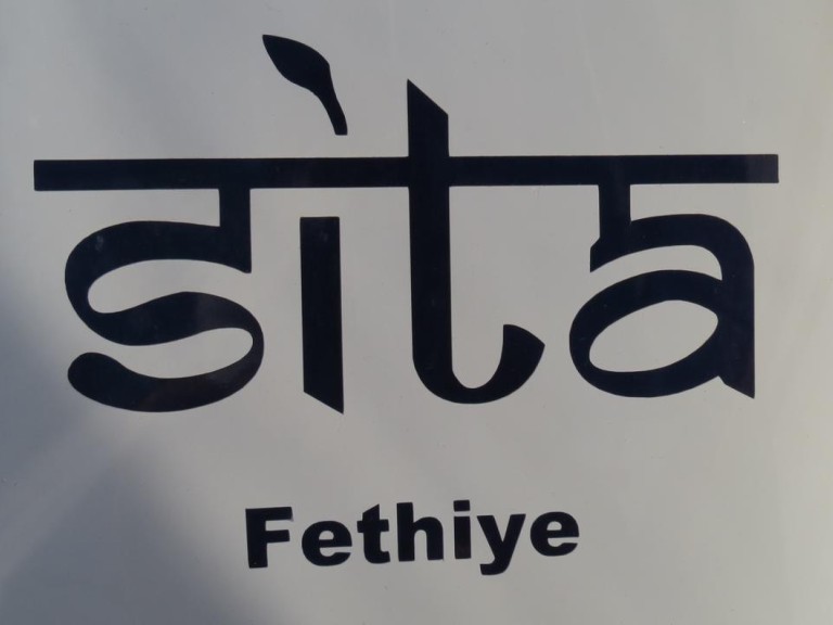 Yacht charter Göcek cheap Cruiser 46