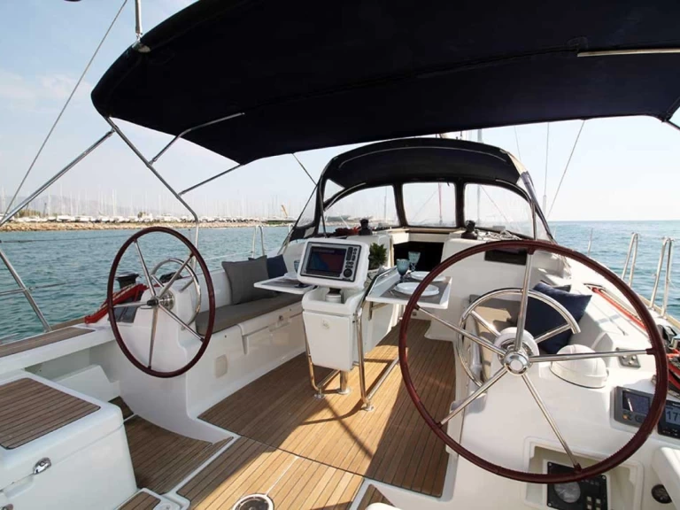 Yacht charter Alimos cheap Sun Odyssey 439