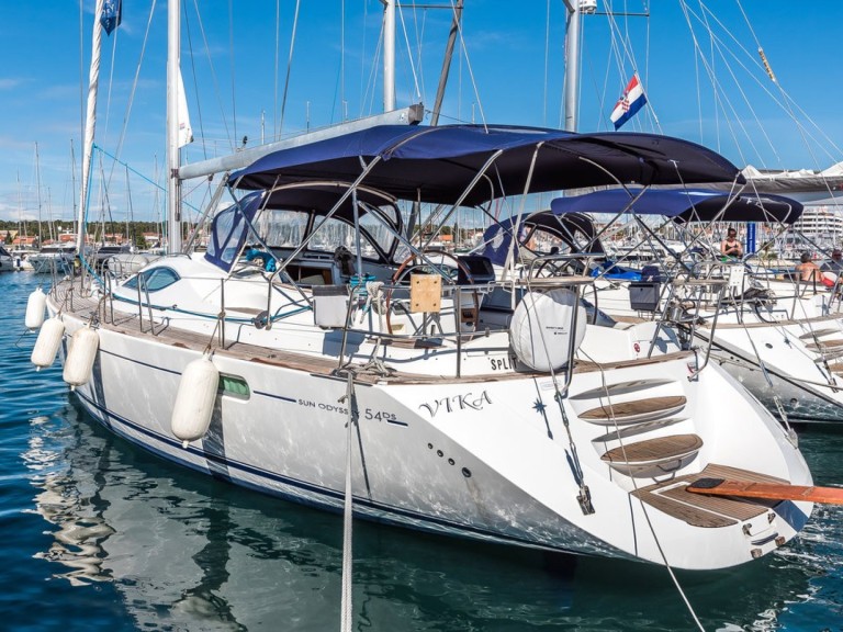 Sailboat rental with or without captain Jeanneau Pirovac