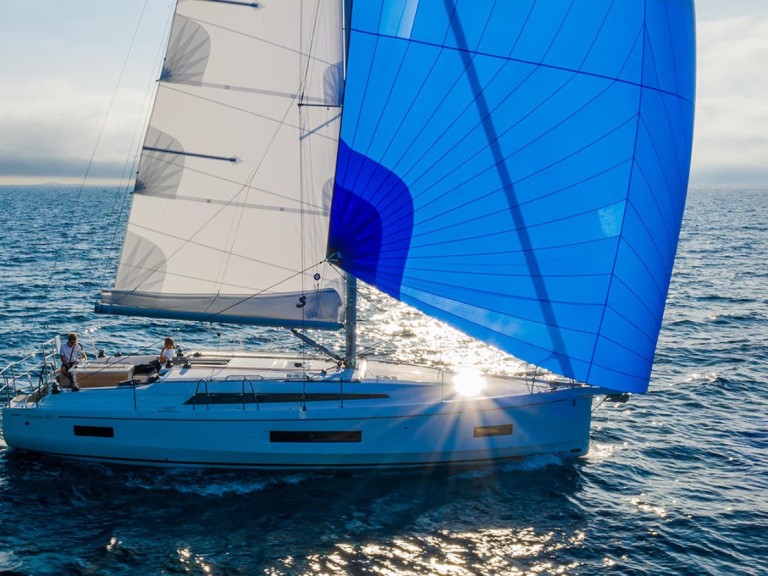 Yacht charter Pula cheap Oceanis 40.1