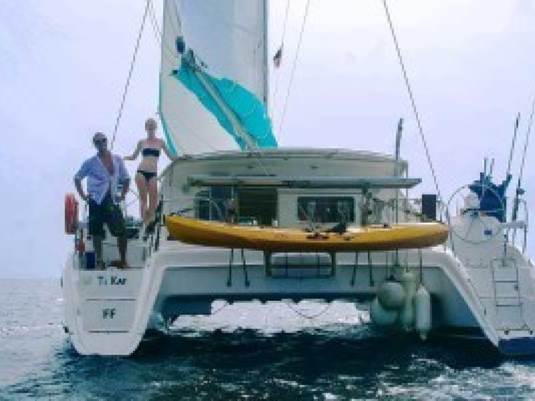 Nautitech Nautitech 40 Open  in Corazón de Jesús Island on SamBoat