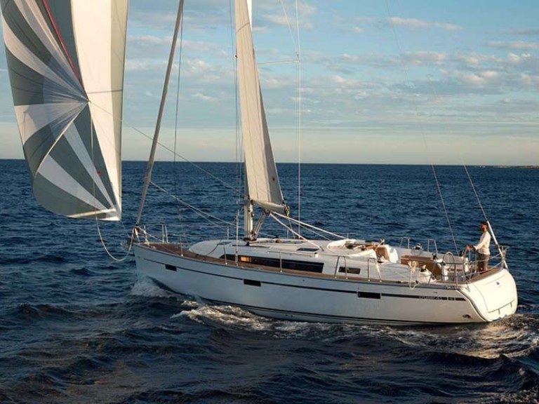 Sailboat for rent Jezera at the best price
